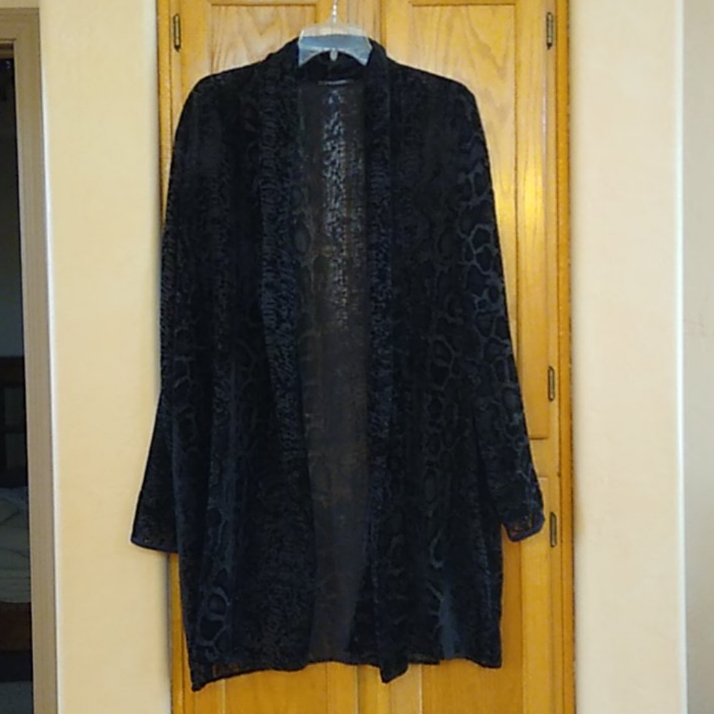 Gorgeous T TAHARI Black on Black OverSized Kimono Large